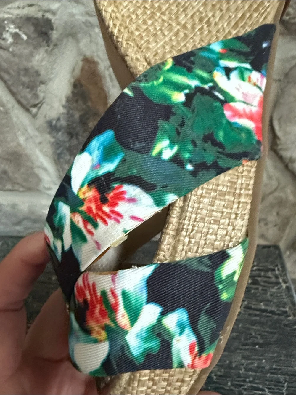 Aldo women’s size 8 pair floral Santeramo wedge sandals - some use.